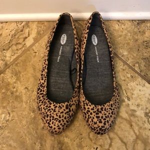 Dr. Scholls memory foam leopard print suede flats